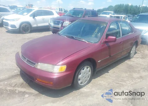 1996 Honda Accord Lx/Ex z USA, uszkodzony, nr VIN 1HGCD5635TA024052